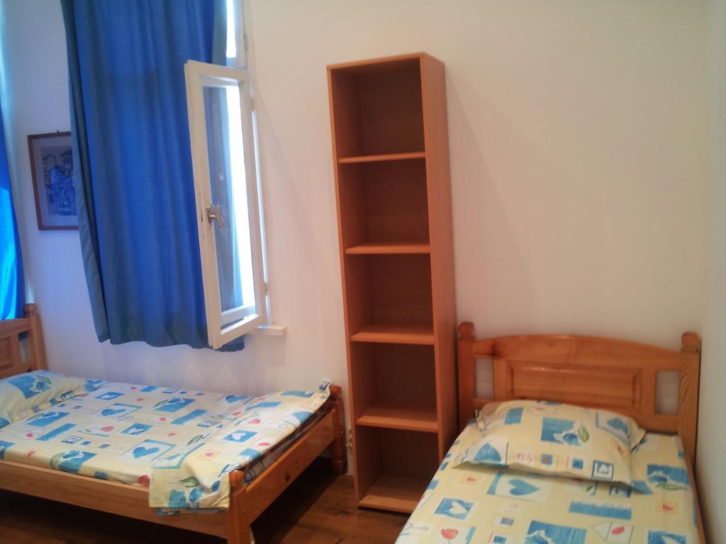 Old House Hostel Burgas ห้อง รูปภาพ