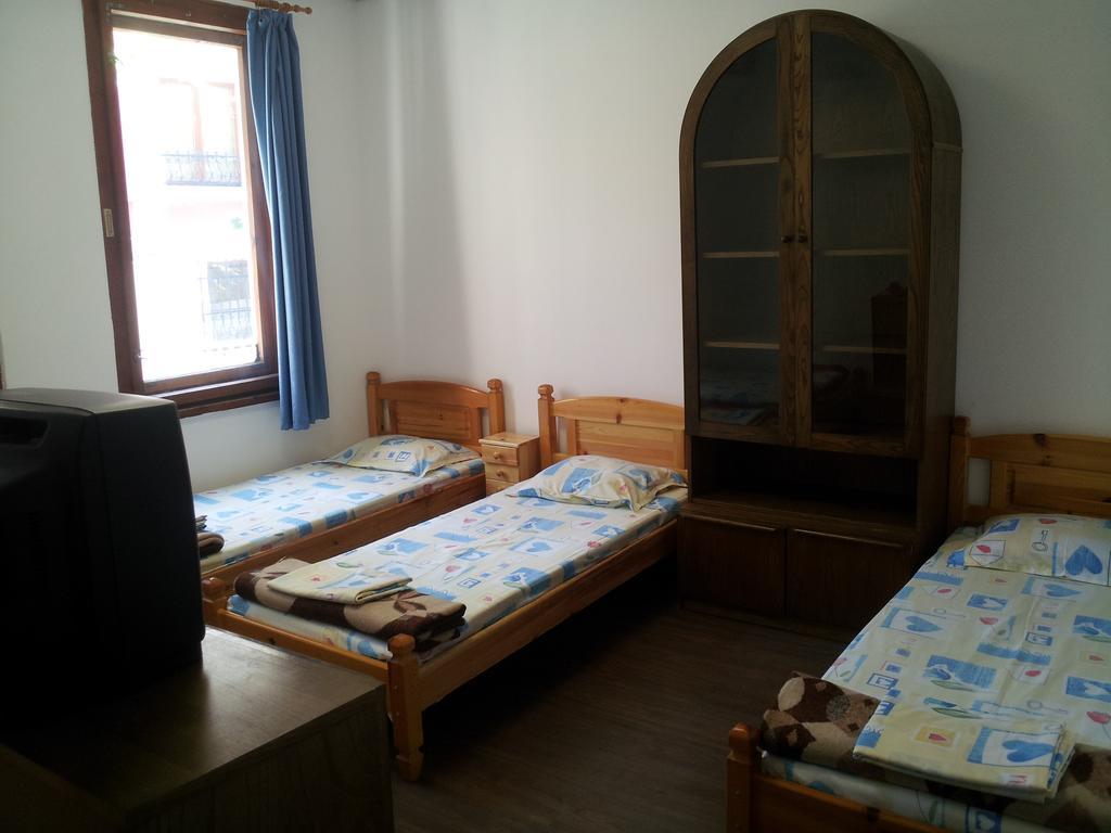 Old House Hostel Burgas ห้อง รูปภาพ