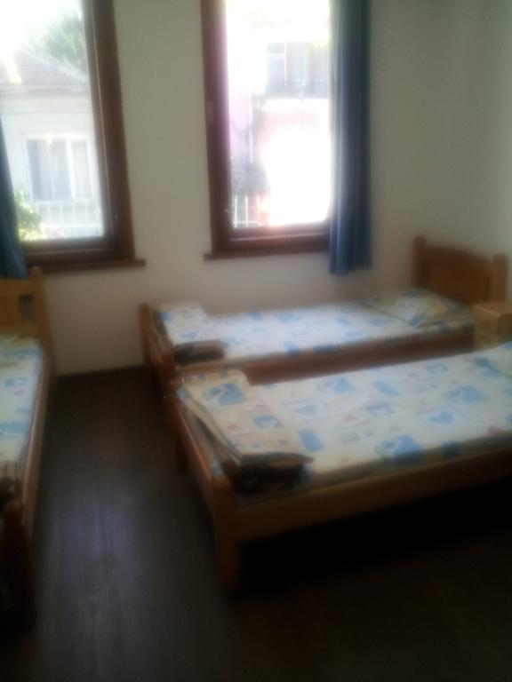 Old House Hostel Burgas ห้อง รูปภาพ